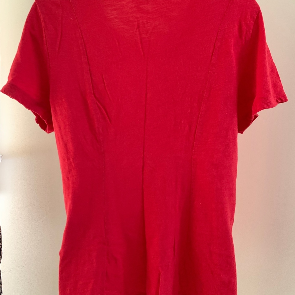 Perfect Red Tee - Picture 2 of 3